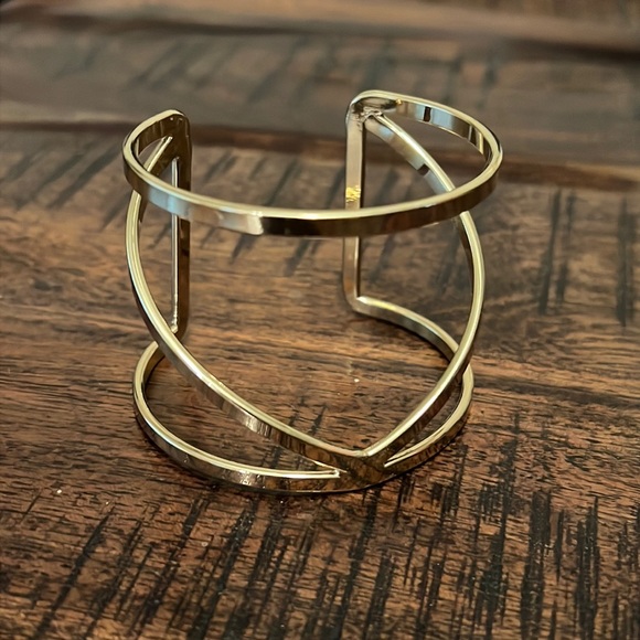 The Limited - Gold Medal Cuff Bracelet - Picture 2 of 3